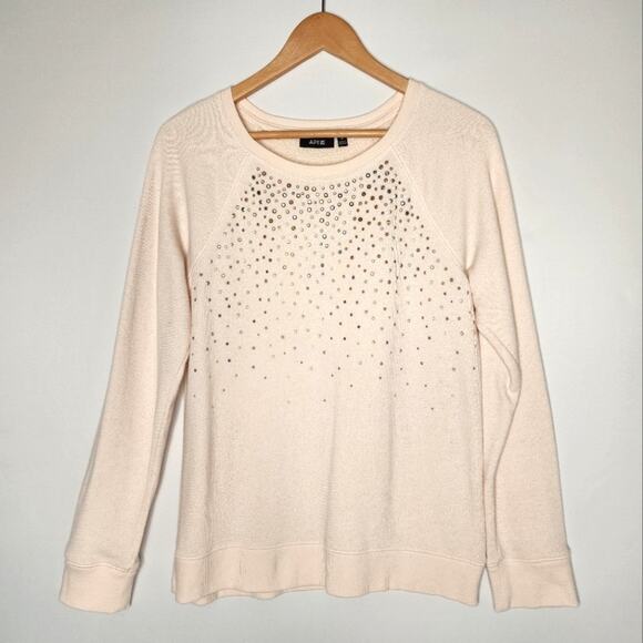 🌻3 for $18 Pale Pink Metallic Stud Sweatshirt Apt. 9 - Picture 1 of 4